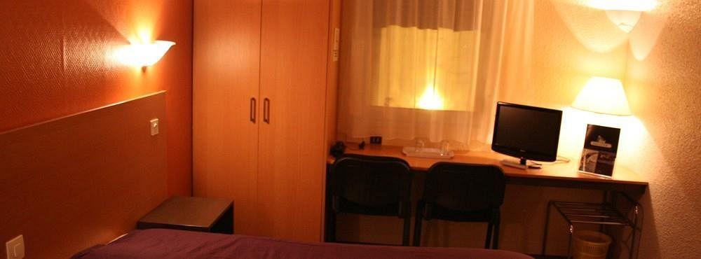 Hotel Aster Restaurant Aux Arcades Briey Zewnętrze zdjęcie