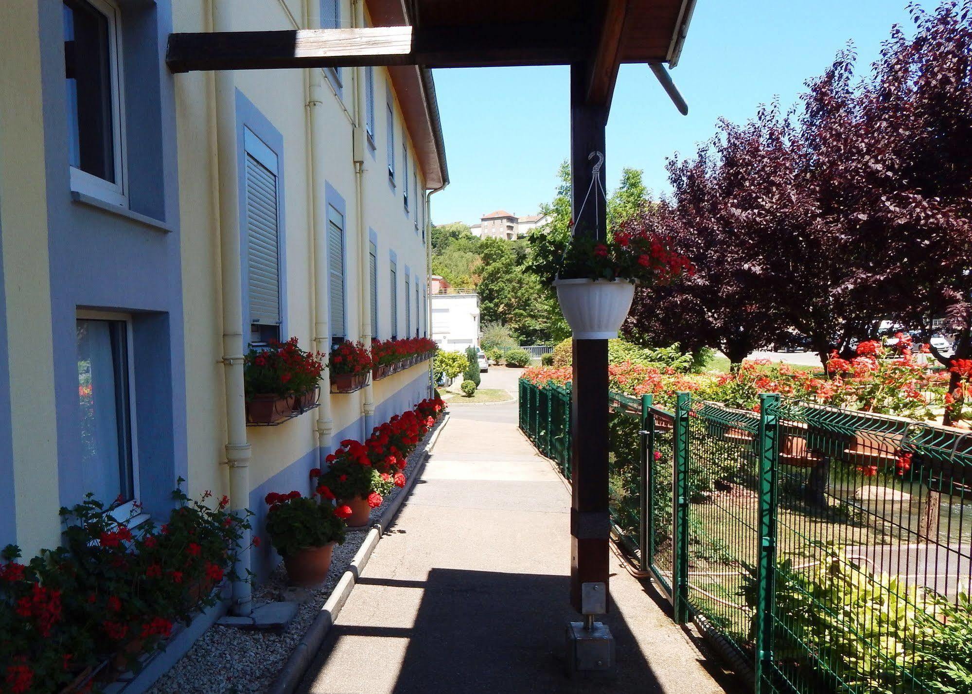 Hotel Aster Restaurant Aux Arcades Briey Zewnętrze zdjęcie