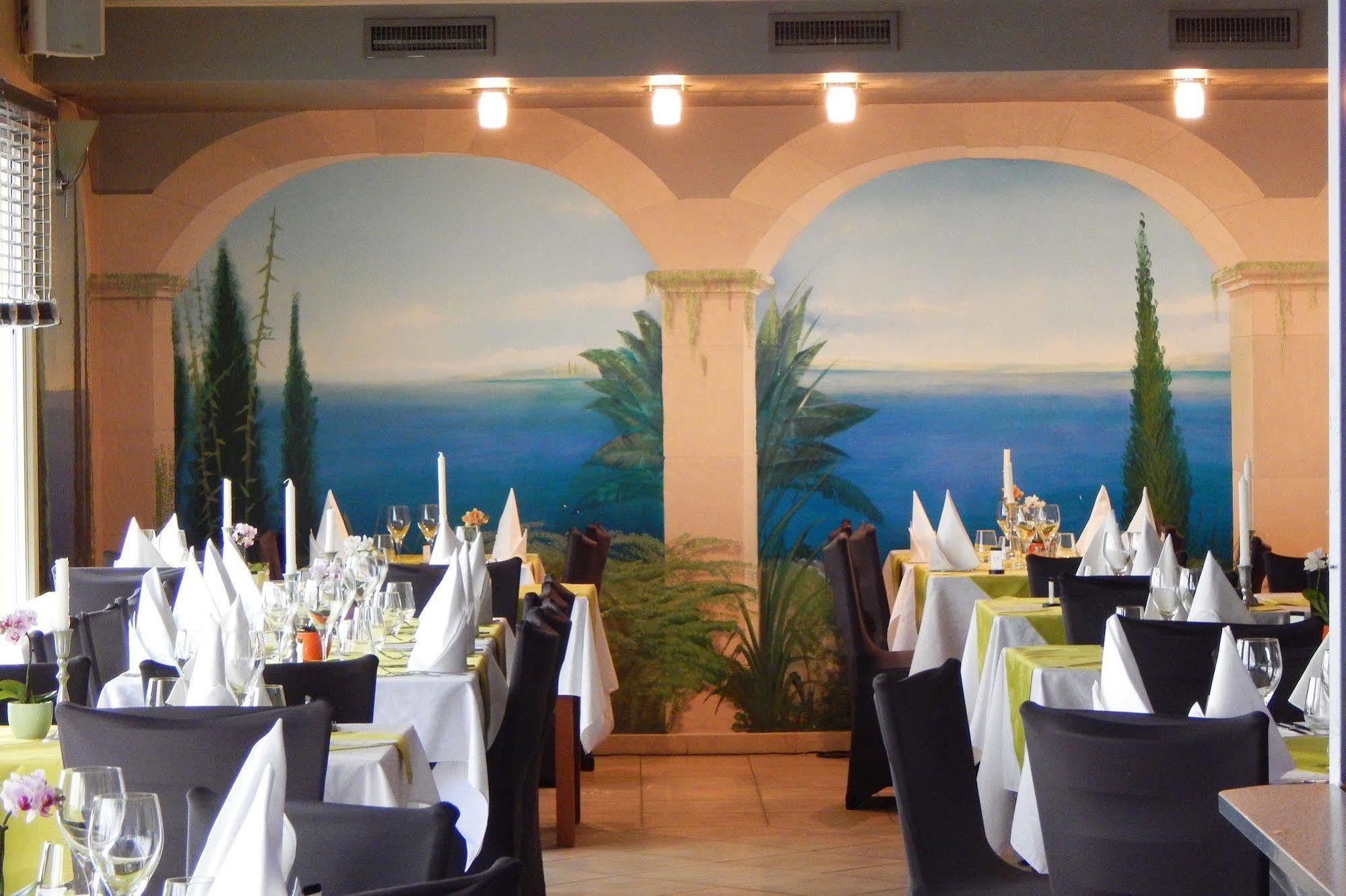 Hotel Aster Restaurant Aux Arcades Briey Zewnętrze zdjęcie