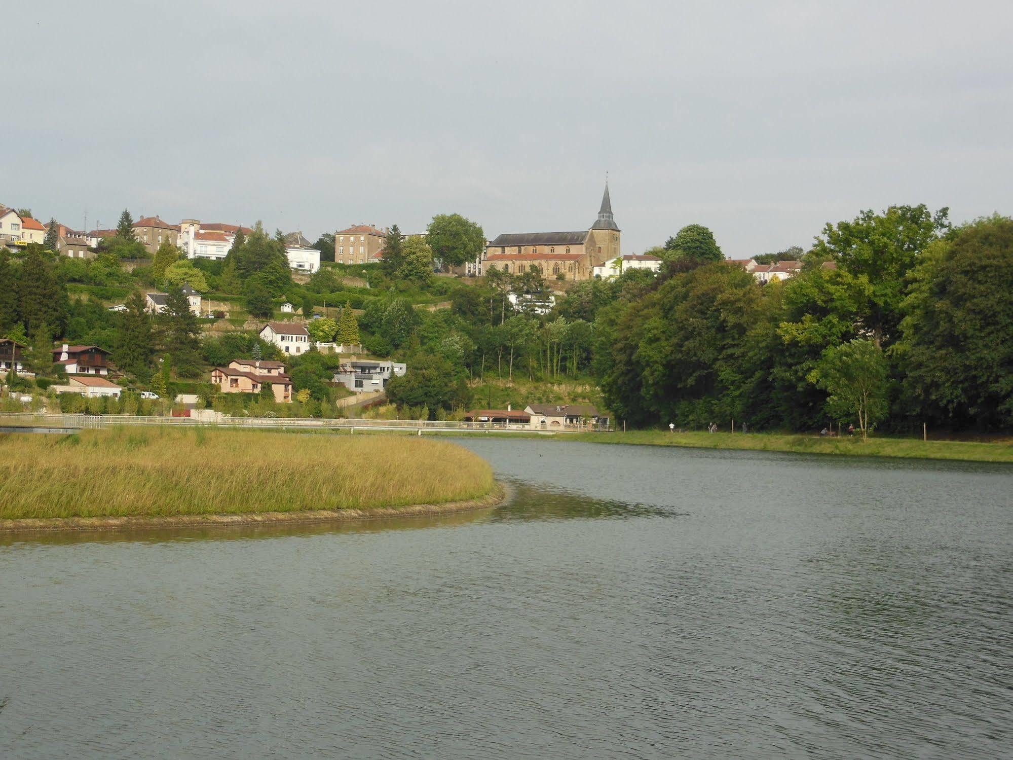 Hotel Aster Restaurant Aux Arcades Briey Zewnętrze zdjęcie